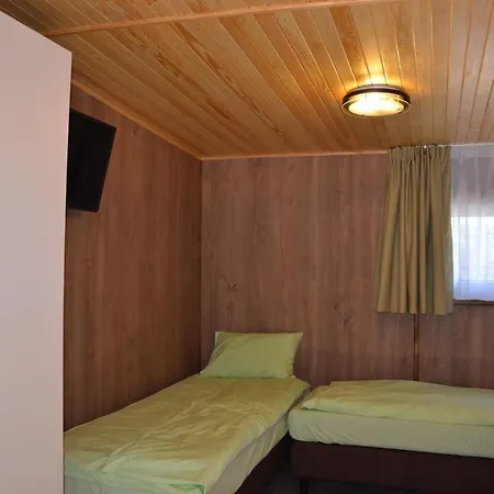 Osrodek Wczasowy Danusia W Lidzbarku Resort Klonowo